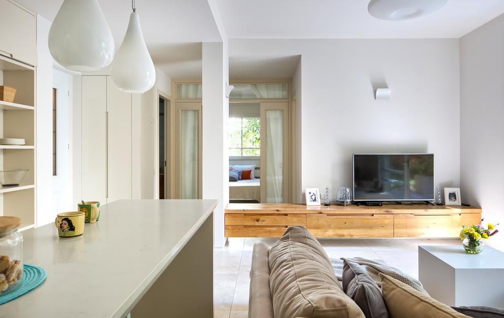Luxurious By The Beach Apartment With Garden テル・アビブ エクステリア 写真